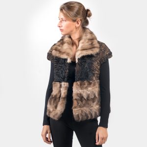 Tortora Zobelpelzweste mit braunem Astrakhan - Raffinierte Echtpelz-Eleganz