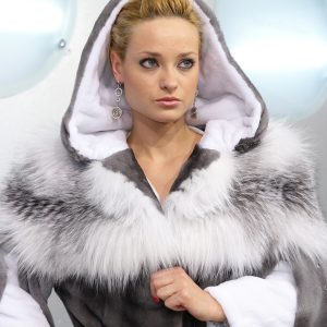 Elegant Hooded Blue Iris Mink Fur Coat – Plush Comfort Meets Style