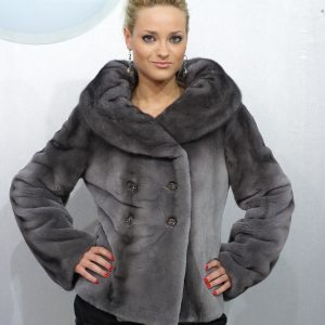 Exquisite Blue Iris Mink Fur Jacket – A Touch of Timeless Grace