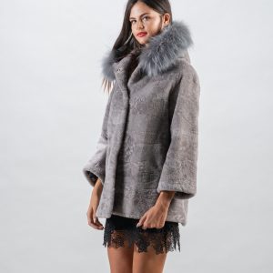 Frostbound Grey Sheepskin Jacket – Hooded Luxe for Cold Days