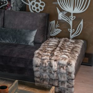 Natural Blue Fox Fur Area Rug – Exquisite Elegance & Plush Comfort