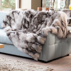 Frost Fox Fur Throw Blanket – Arctic Chic, Supreme Softness