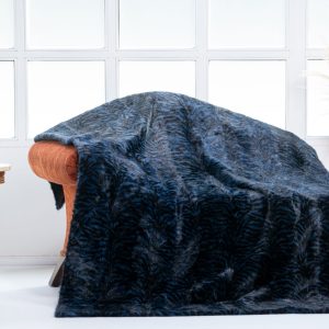 Blaue Nerzfell-Decke