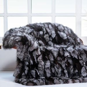 Silberne Fuchs Pelz Decke