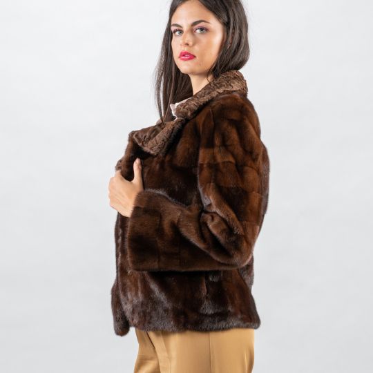 Mahogany Nerz Pelzjacke mit Swakara Pelzkragen