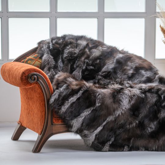 Arzante Fox Fur Throw Blanket