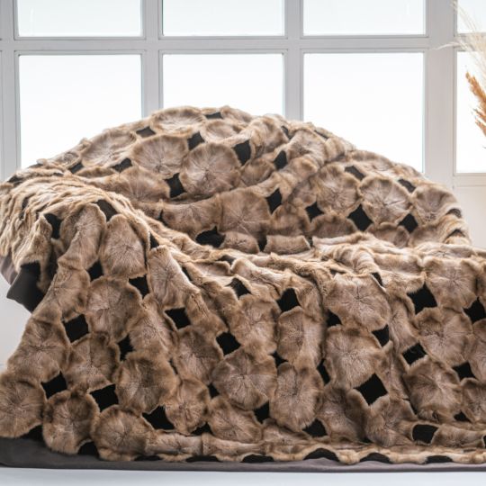 Tortora Sable Fur Throw Blanket/Daisy Shape