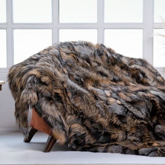 Gross Fox Fur Throw Blanket